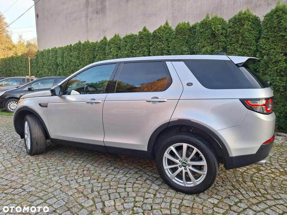 Land Rover Discovery Sport 2.0 TD4 HSE - 32