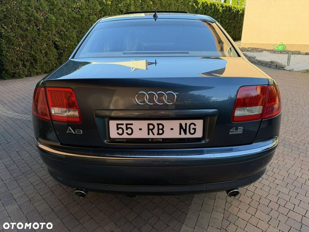 Audi A8 - 6