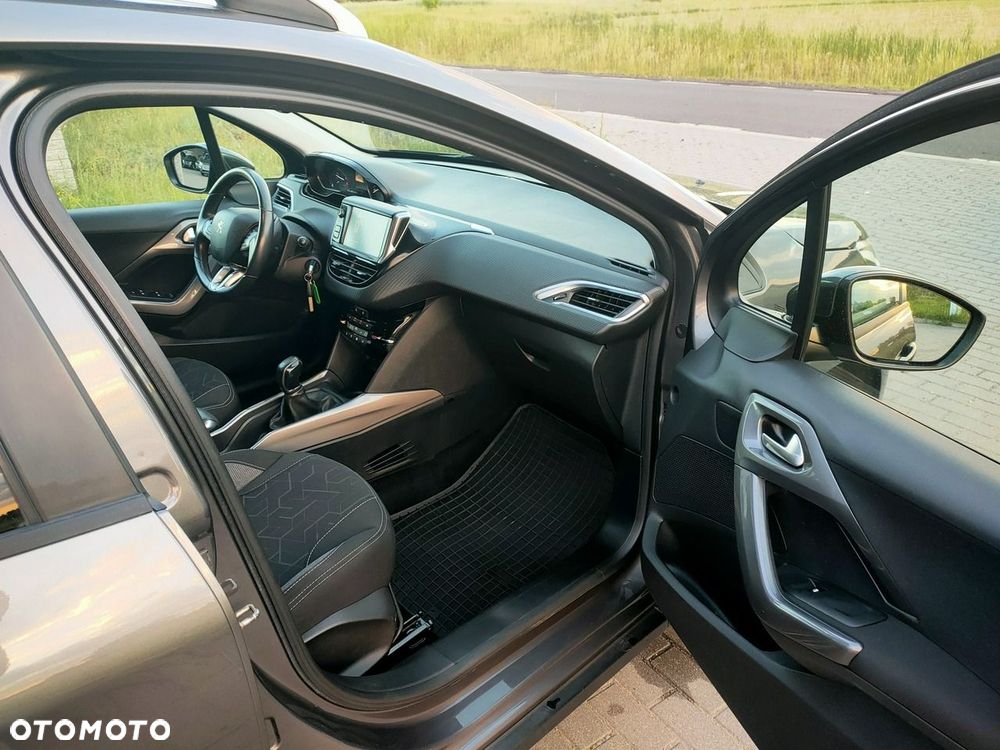 Peugeot 2008 1.6 BlueHDi Style - 18