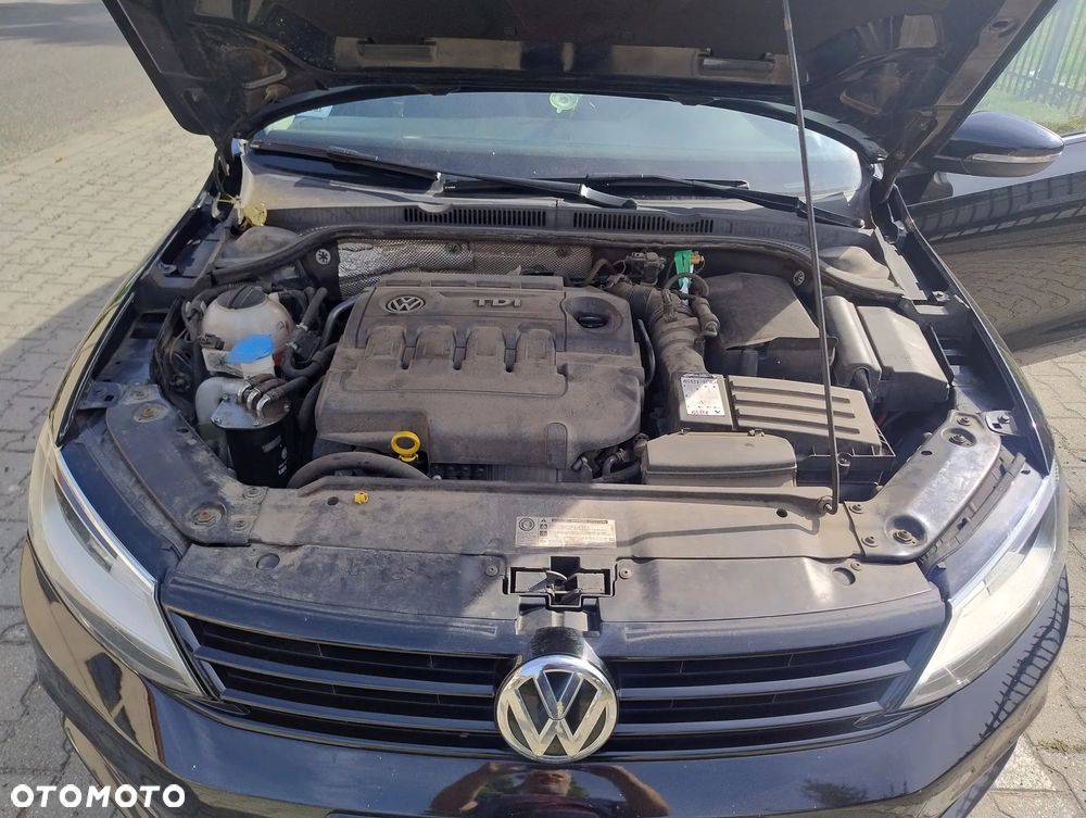 Volkswagen Jetta - 17