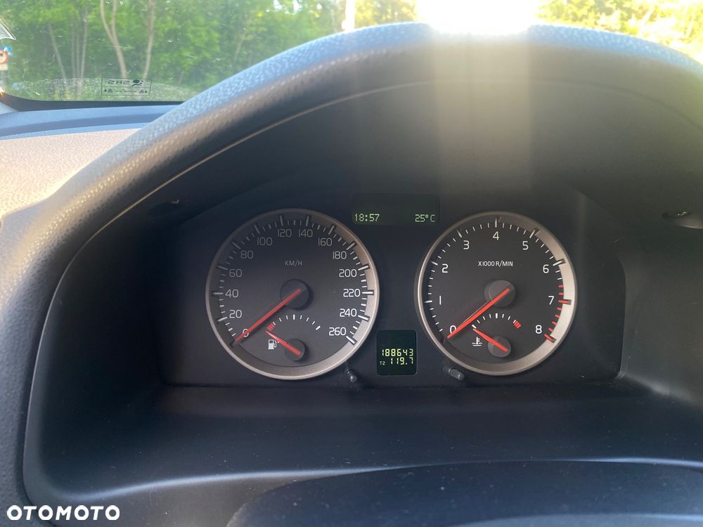 Volvo S40 1.8 - 12