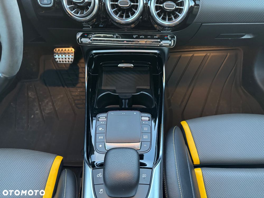 Mercedes-Benz Klasa A 45 S AMG 4-Matic Special Edition 1 8G-DCT - 23