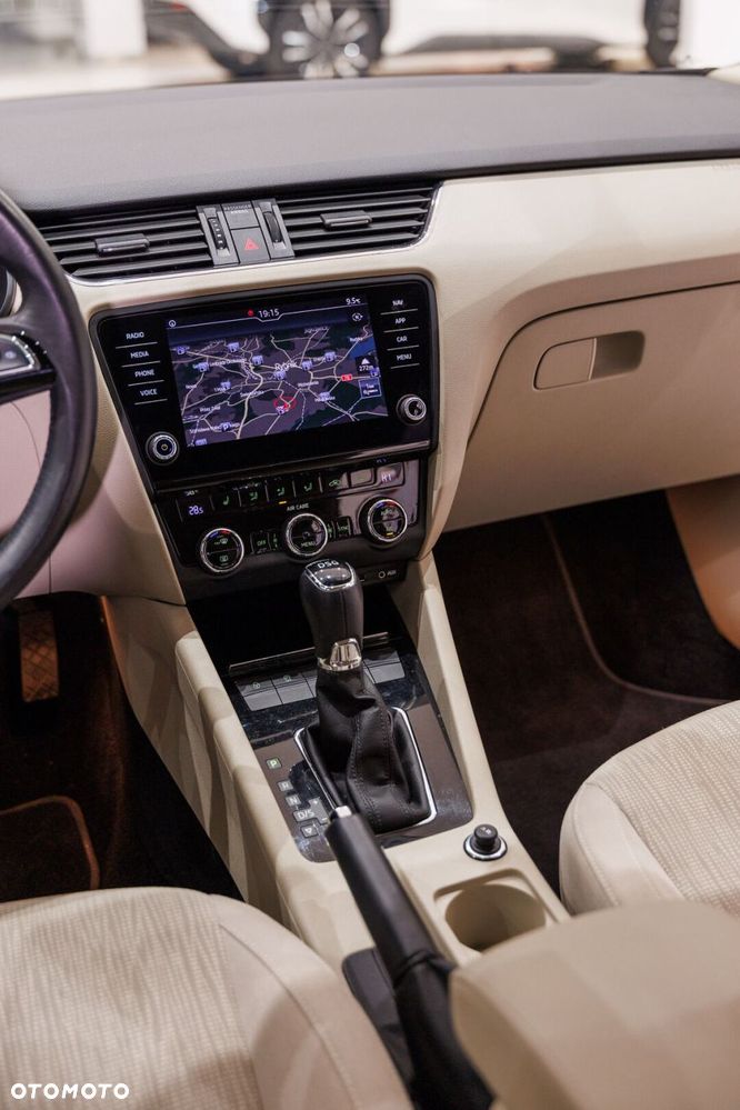 Skoda Octavia 1.4 TSI Style DSG - 26