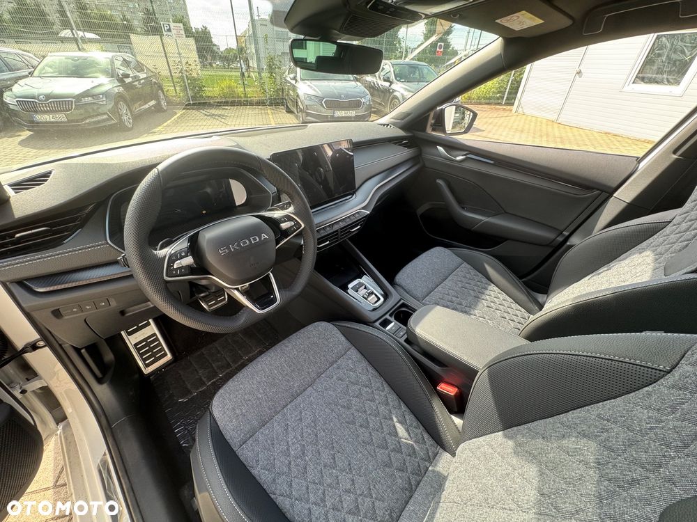 Skoda Octavia 2.0 TDI Sportline DSG - 16