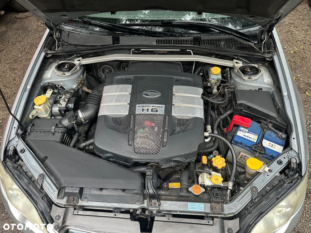 Subaru Legacy 3.0 H6 Spec B - 8