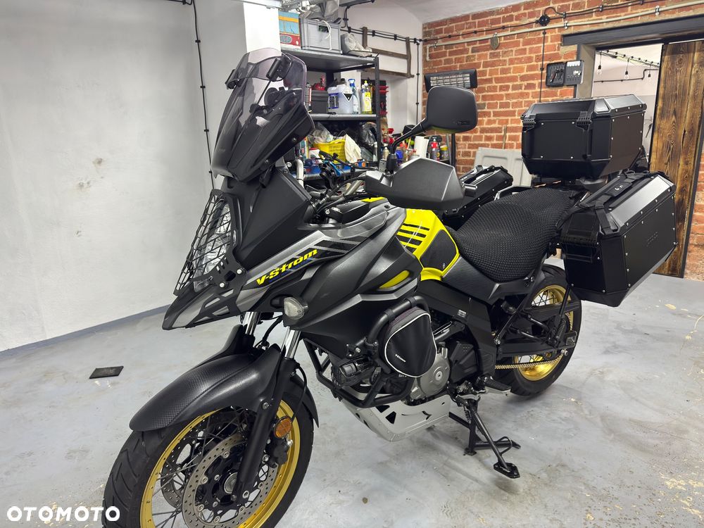 Suzuki V-STROM - 13
