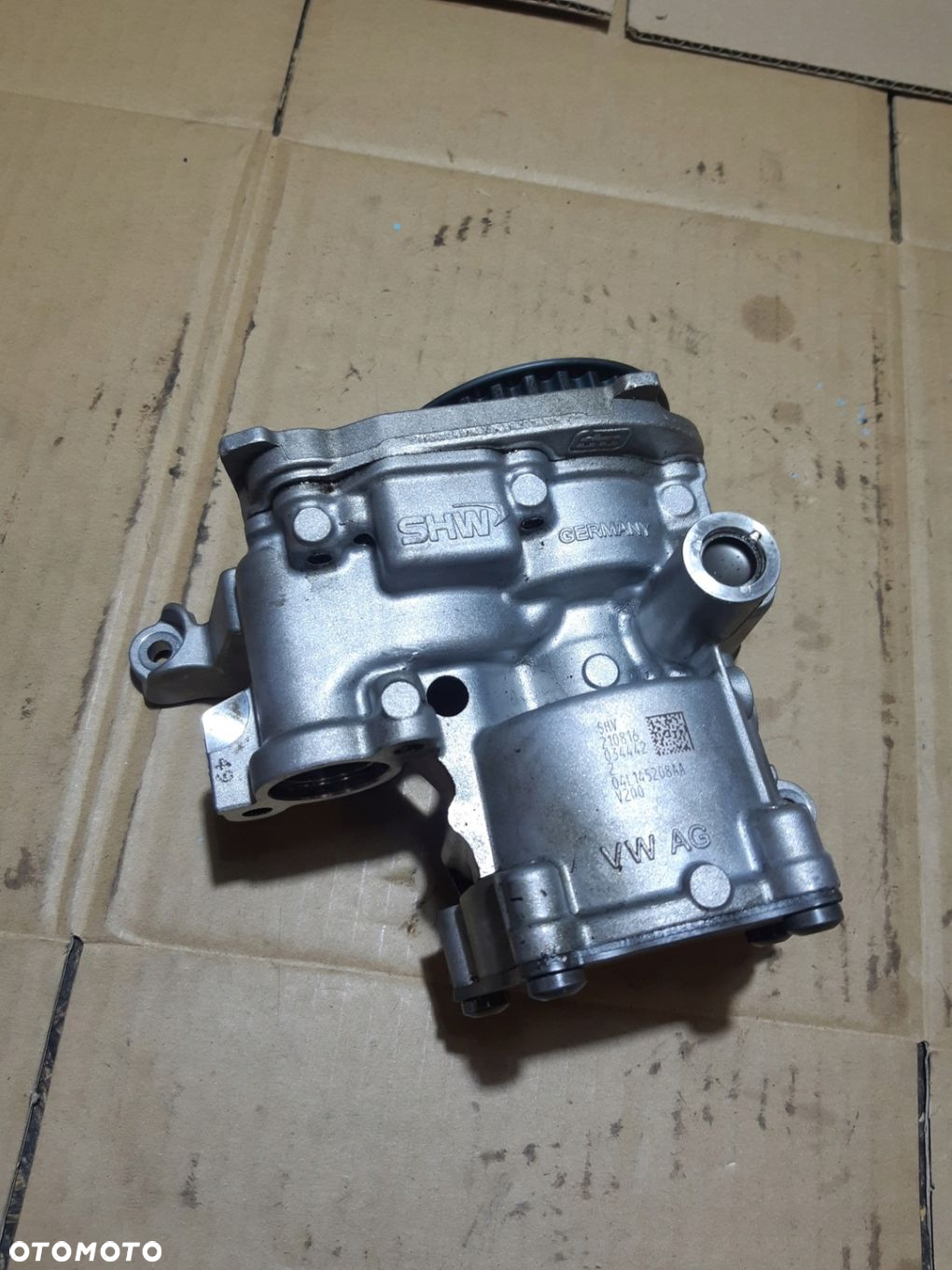 AUDI A4 B9 A5 F5 8W 2.0 TDI POMPA OLEJU 04L145208AA - 6