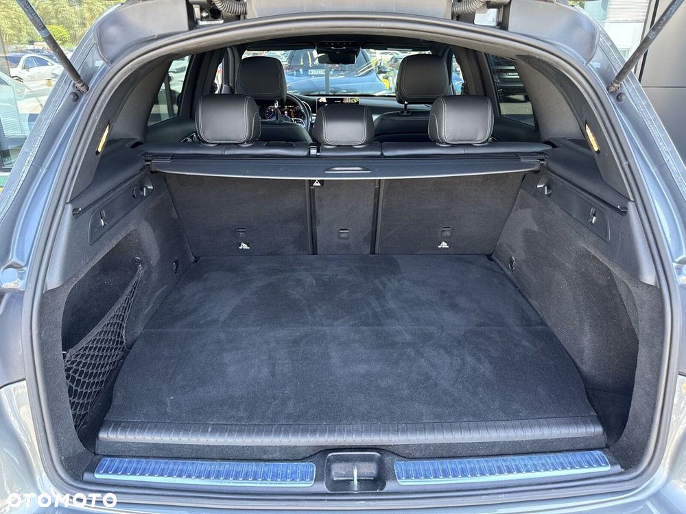 Mercedes-Benz GLC - 22