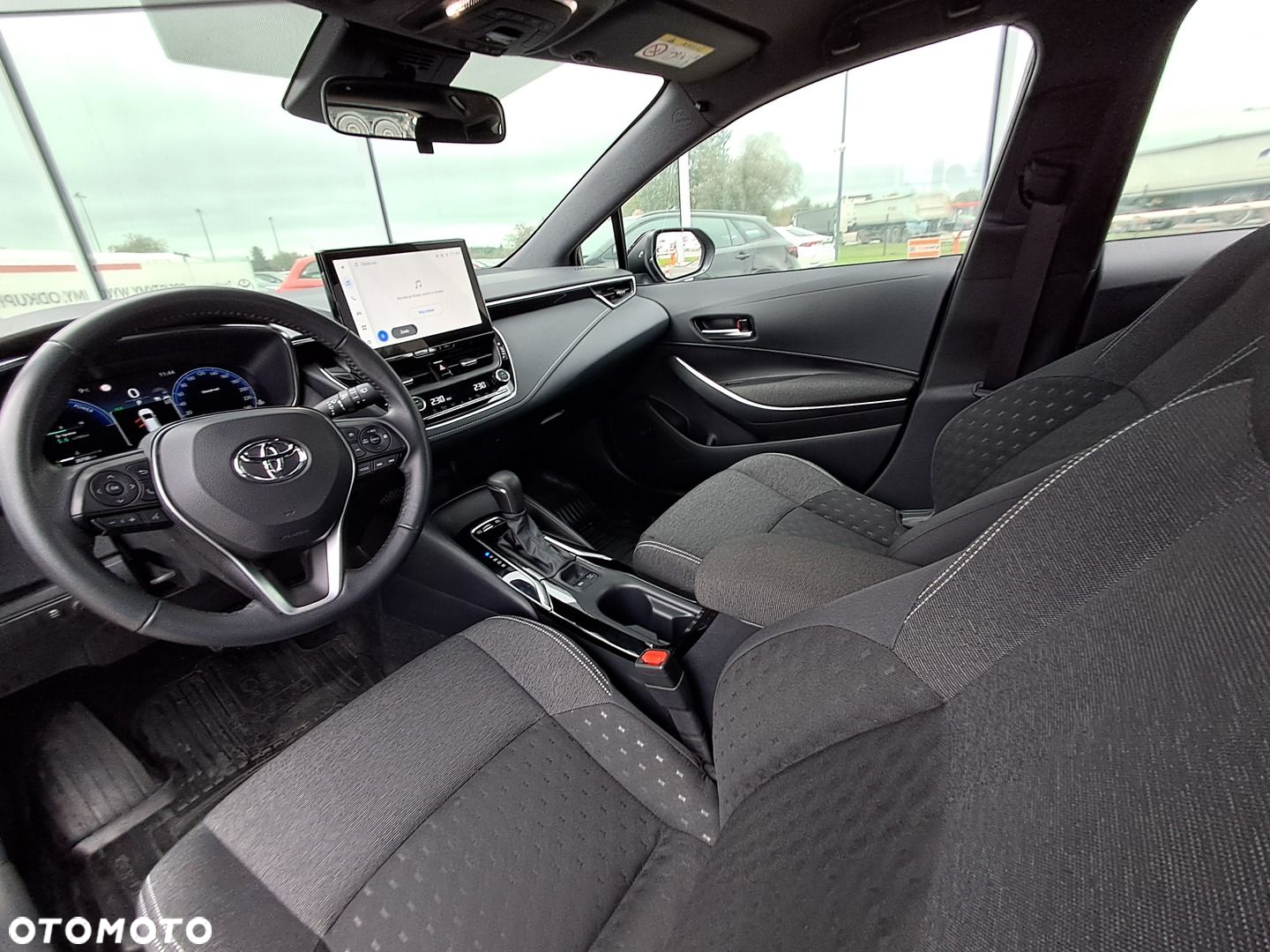 Toyota Corolla 1.8 Hybrid Comfort - 13