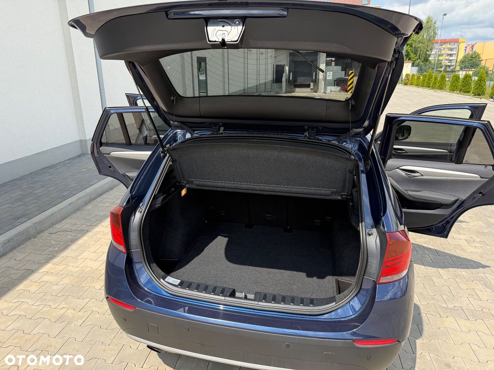 BMW X1 sDrive18i - 34