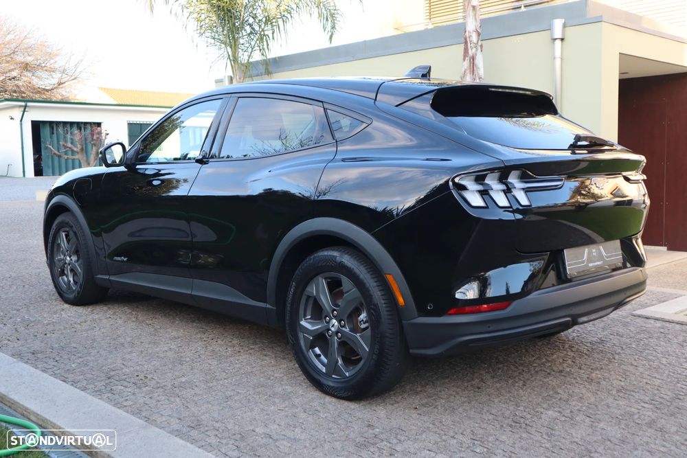 Ford Mustang Mach-E Standard - 4