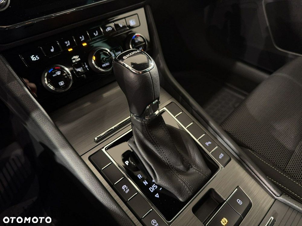 Skoda Superb - 32