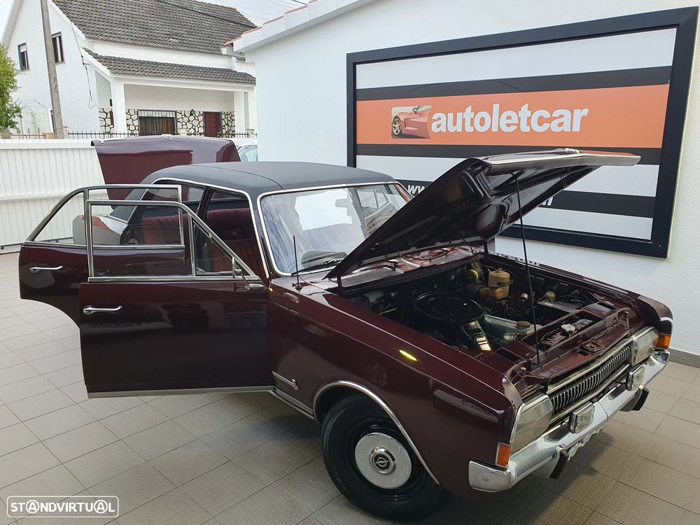 Opel Commodore 2500 4 door Sedan - 14