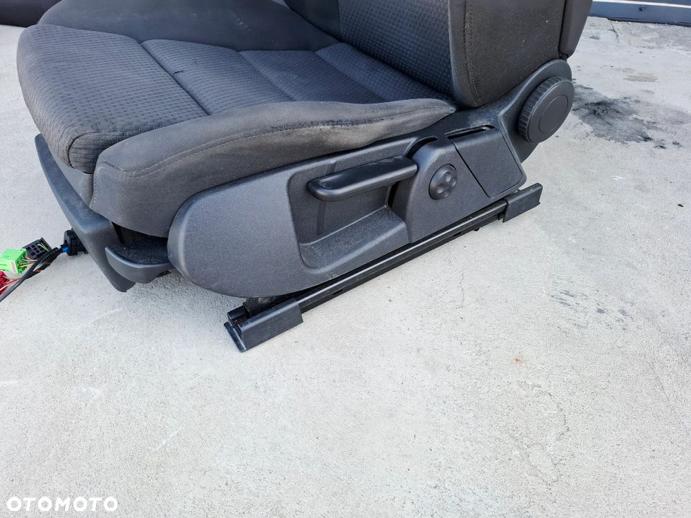 Fotele Siedzenia Kanapa Oparcie Welur Komplet Audi A6 C6 - 7