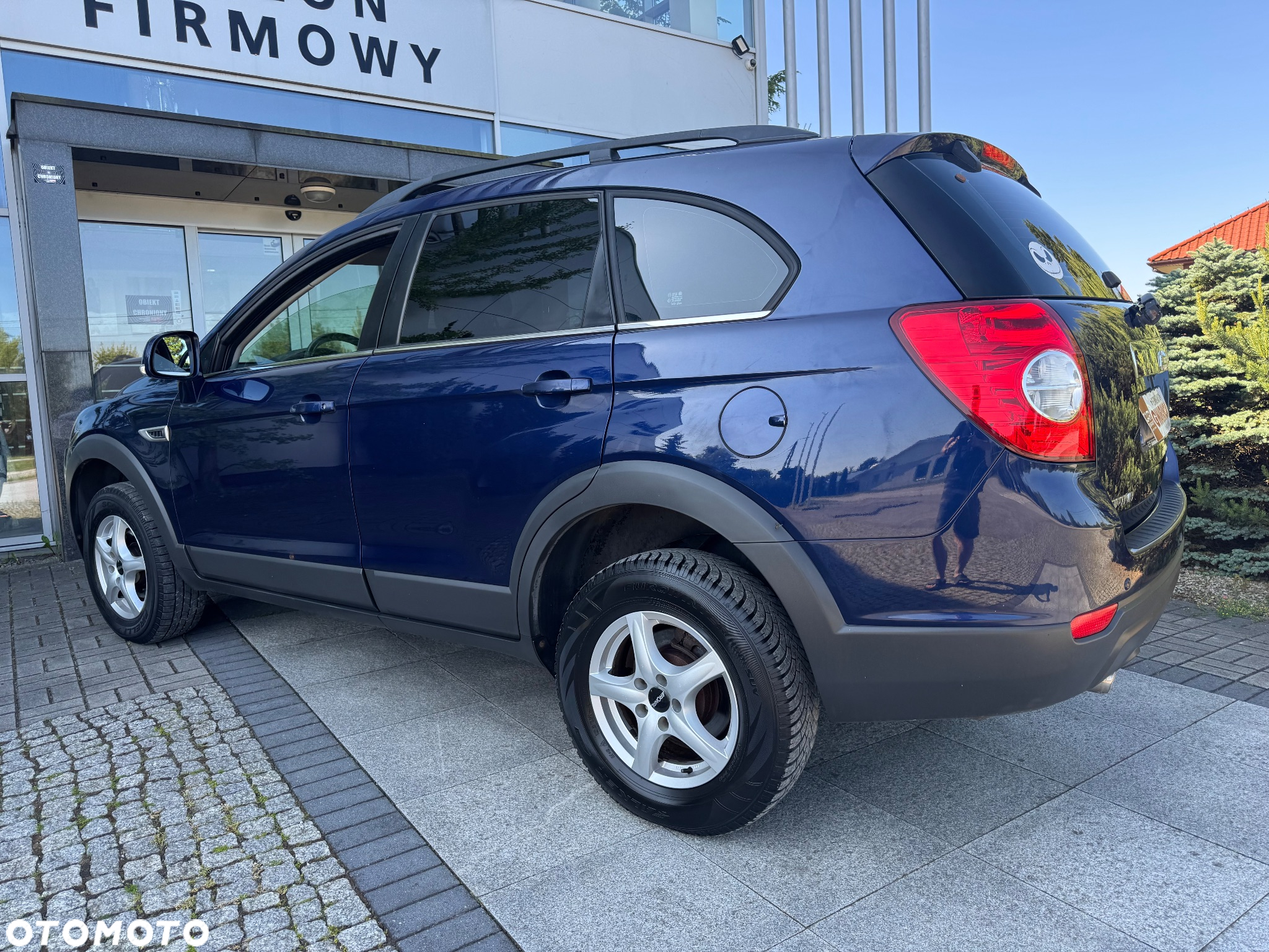Chevrolet Captiva 2.4 AWD LT+ - 24