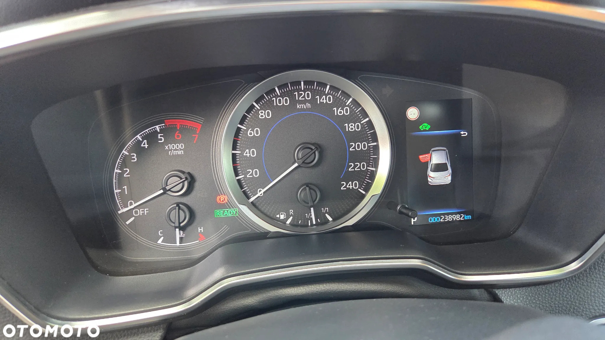 Toyota Corolla 1.8 Hybrid Comfort - 15