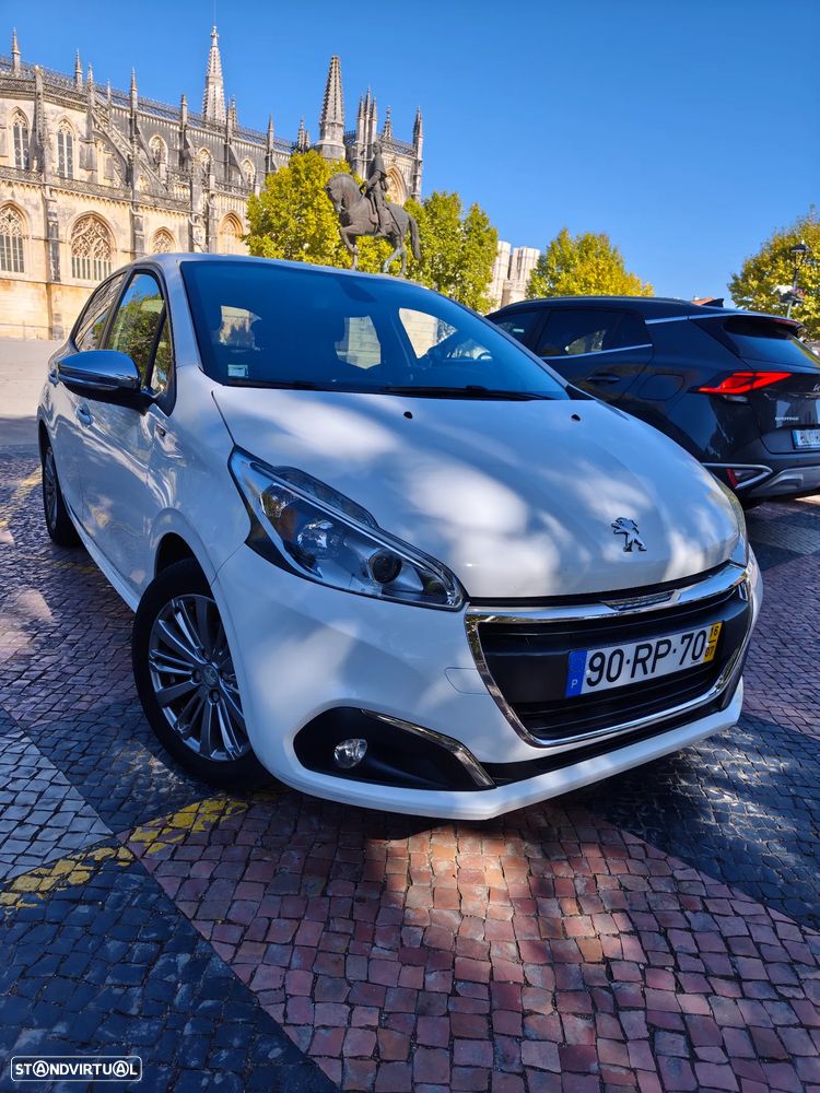 Peugeot 208 1.2 PureTech Style - 24