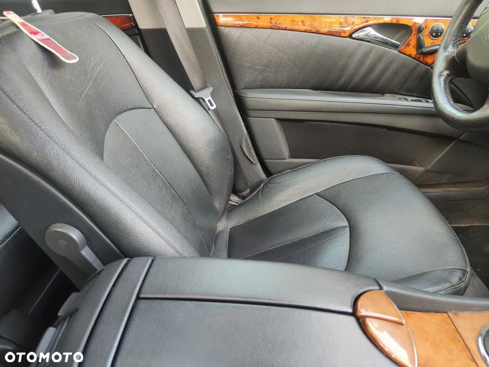 Mercedes-Benz Klasa E 280 CDI 4-Matic Elegance - 17