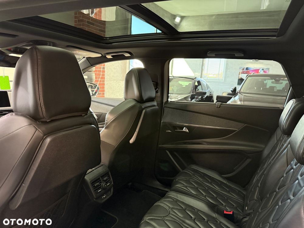 Peugeot 5008 BlueHDi 150 Allure - 21