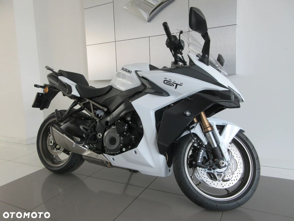 Suzuki GSX - 4