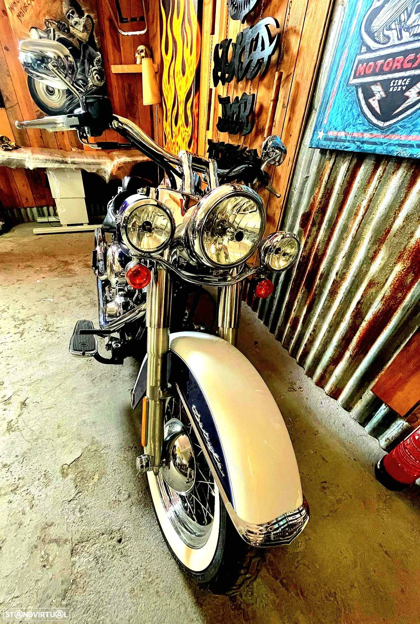 Harley-Davidson FLSTNI Heritage softail Deluxe - 7