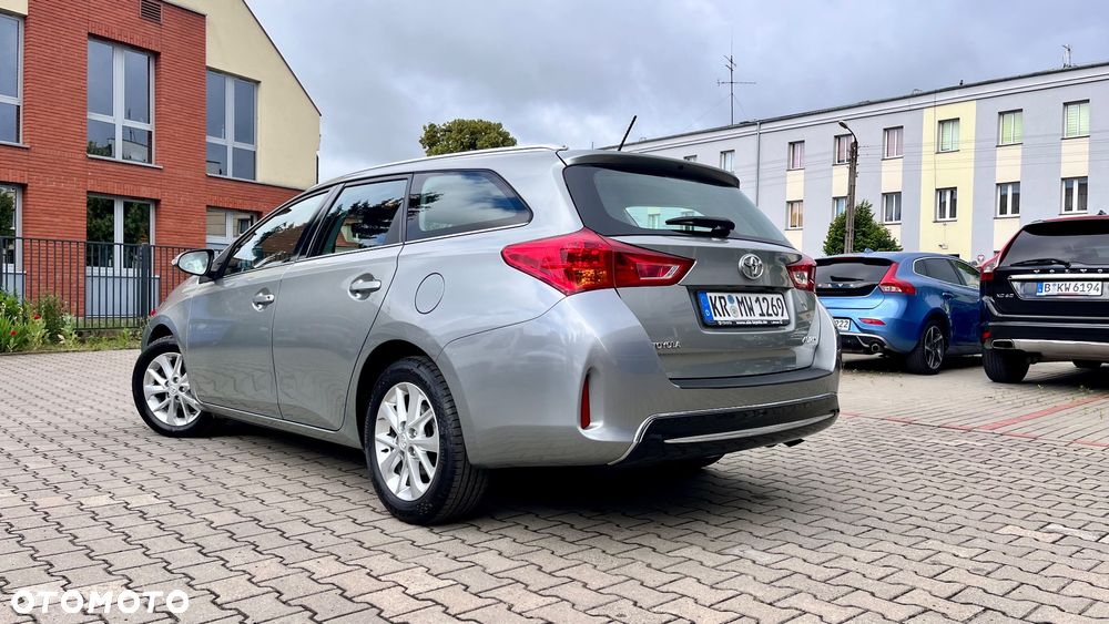 Toyota Auris - 7