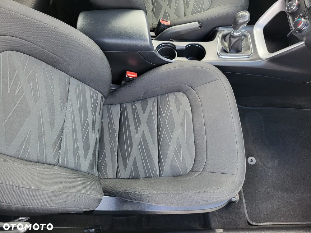 Kia Ceed 1.4 CVVT Attract - 24