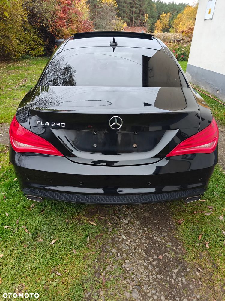 Mercedes-Benz CLA 250 7G-DCT AMG Line - 11