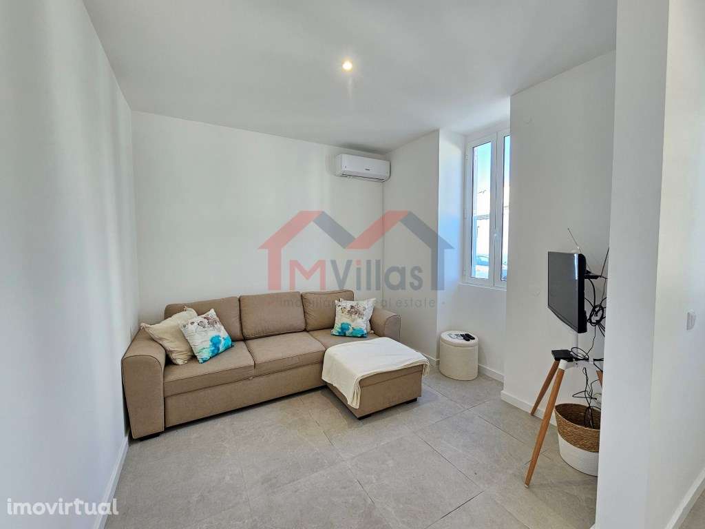 Moradia V2 renovada com quintal e terraço - Loulé - Grande imagem: 3/31