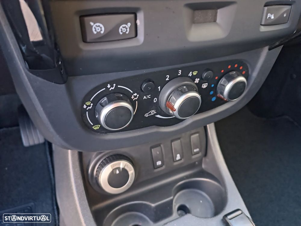 Dacia Duster 1.5 dCi SL Explorer 4WD - 22