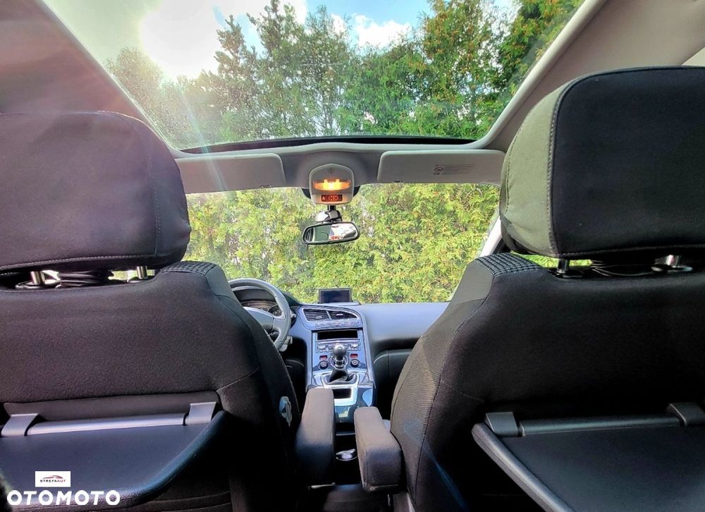 Peugeot 5008 - 13