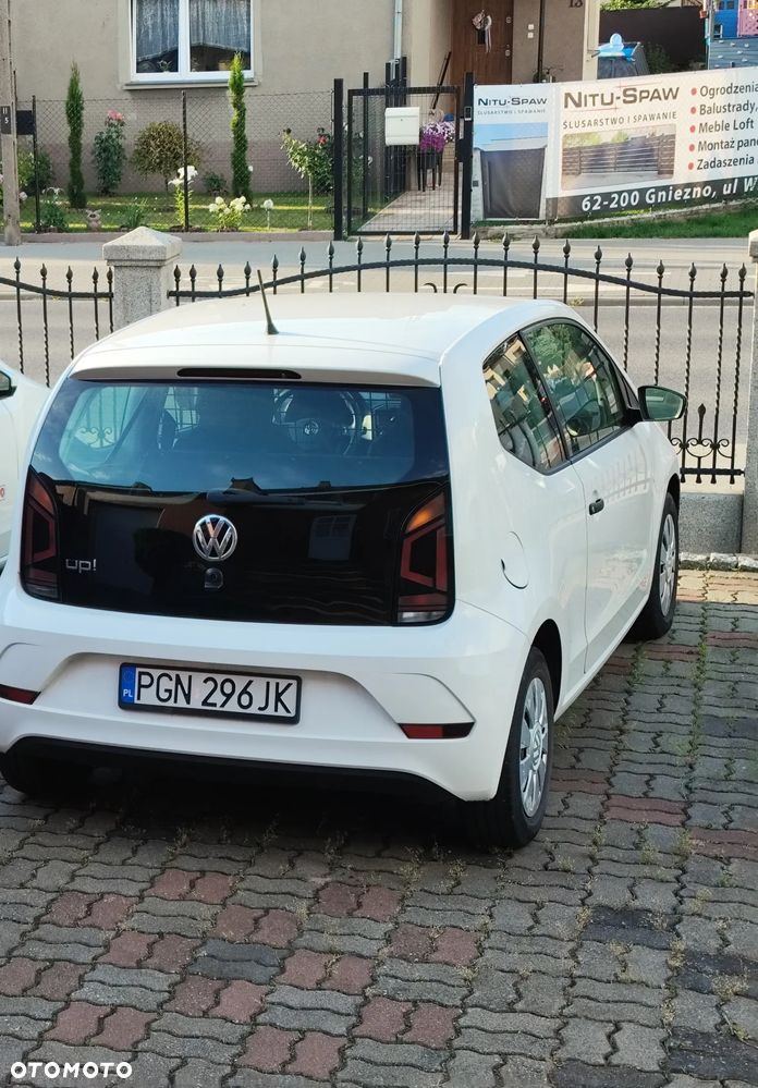 Volkswagen up! 1.0 Beats - 4