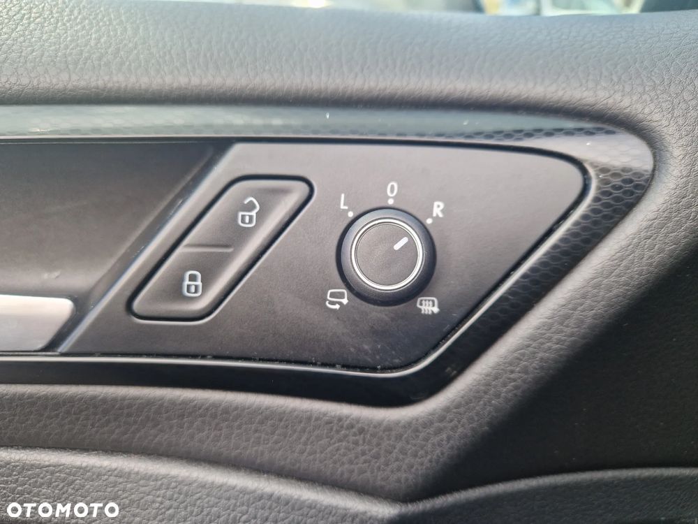 Volkswagen Golf VII 1.6 TDI BMT Highline DSG - 10