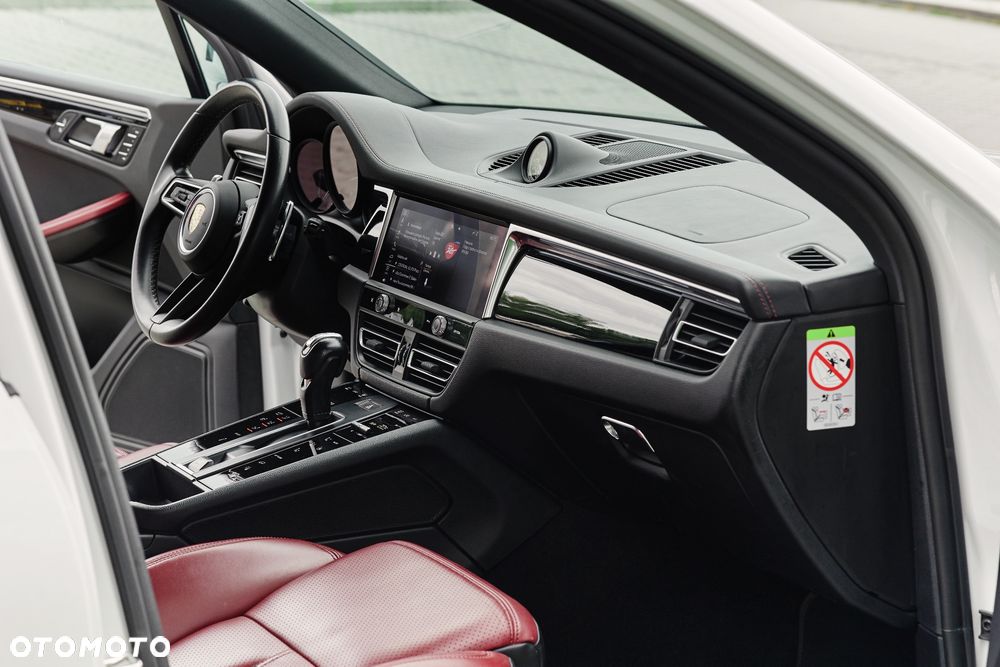 Porsche Macan Standard - 16