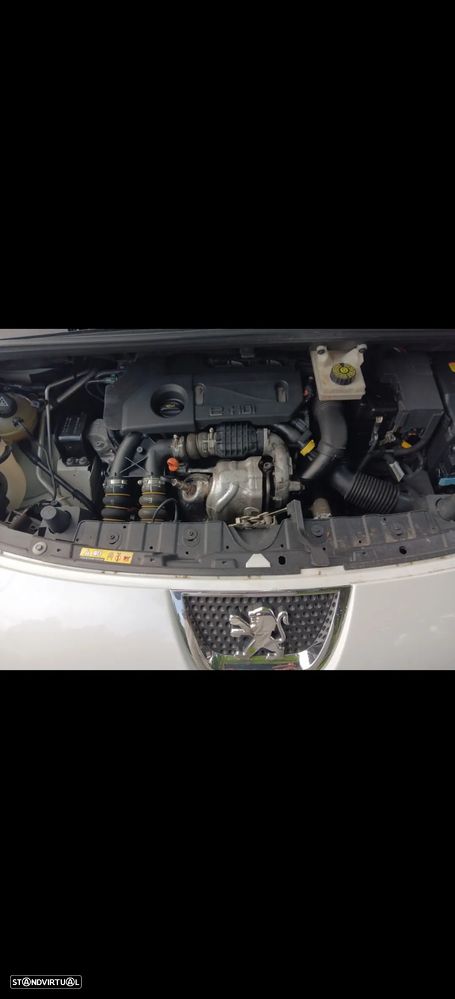 Peugeot 3008 1.6 e-HDi Allure 2-Tronic 110g - 8