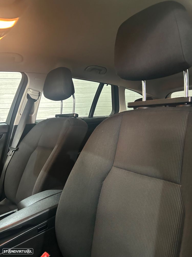 Mercedes-Benz C 180 CGi Classic BE - 17