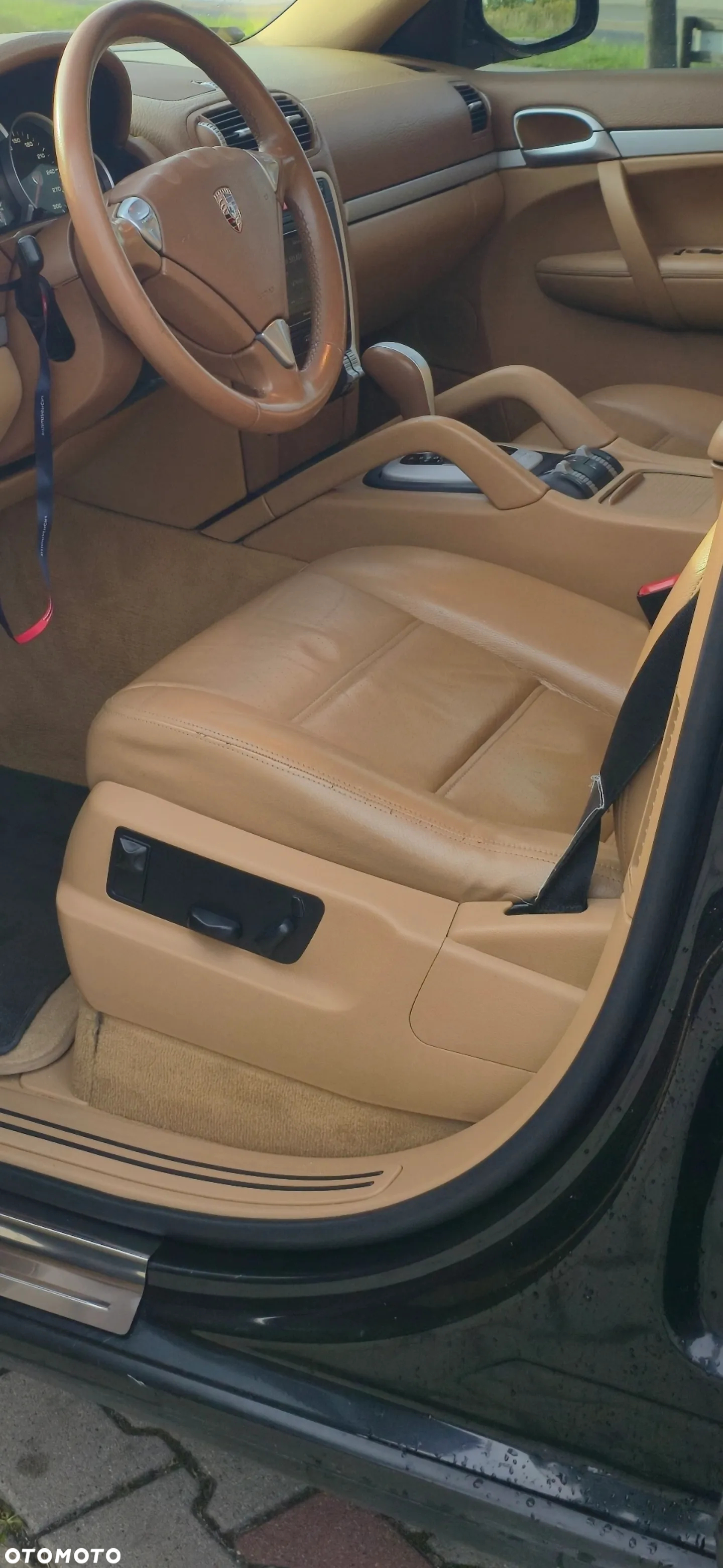 Porsche Cayenne - 23