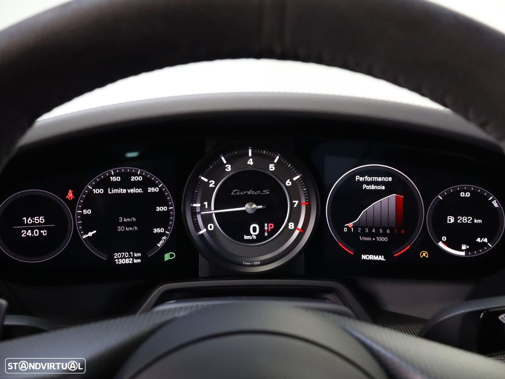 Porsche 911 (992) Turbo S PDK - 18