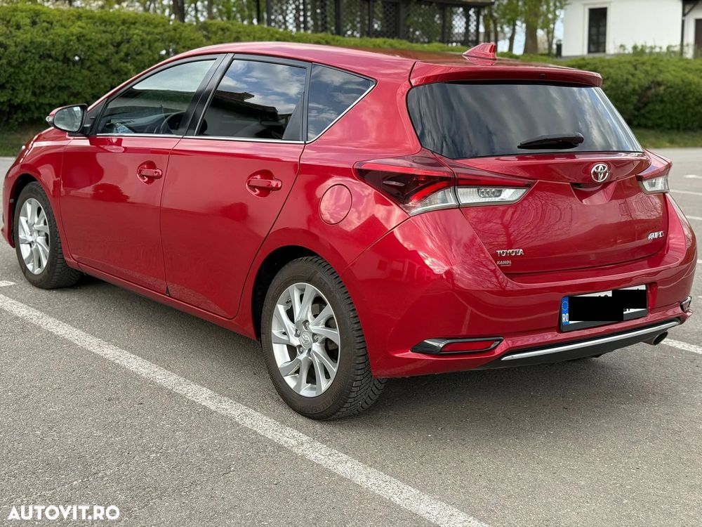 Toyota Auris 1.6 D-4D Comfort - 4