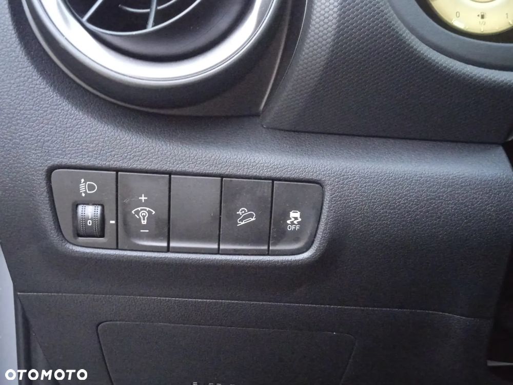 Hyundai Kona 1.0 T-GDI Smart DCT - 28