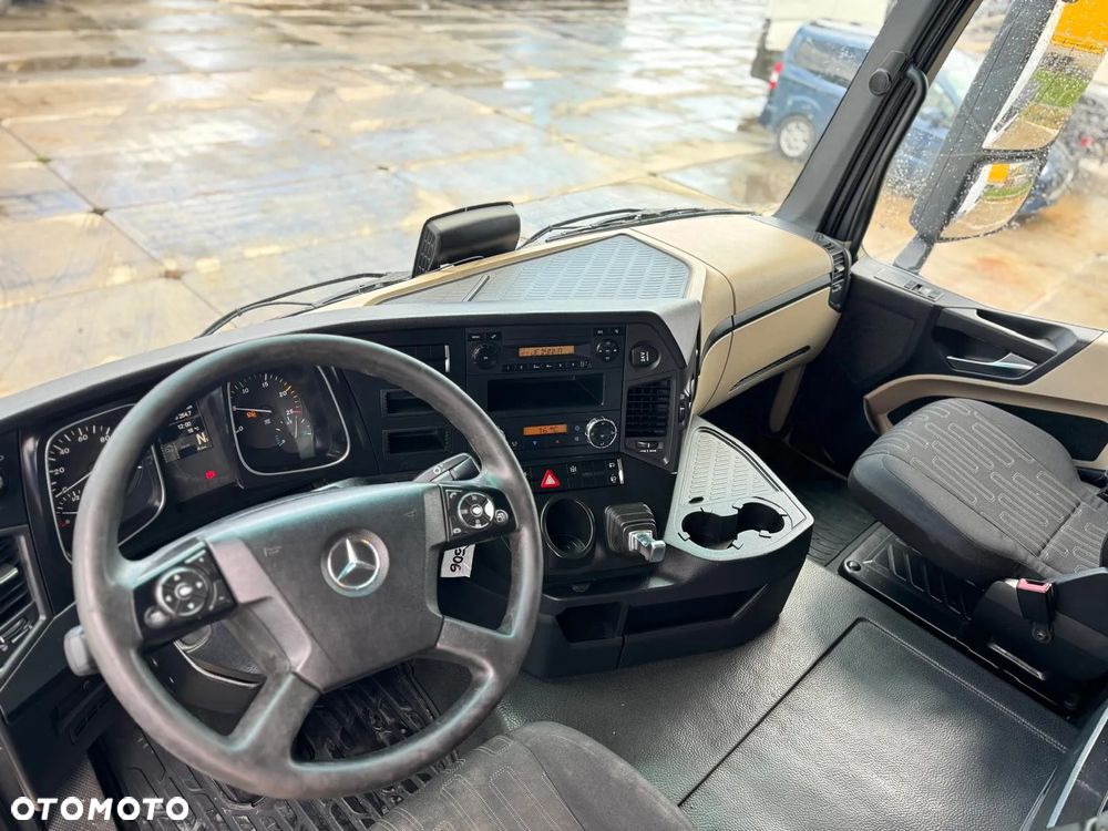 Mercedes-Benz ACTROS MP4 - 5