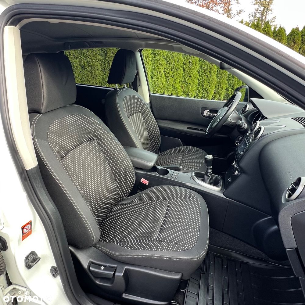 Nissan Qashqai 2.0 lounge - 28