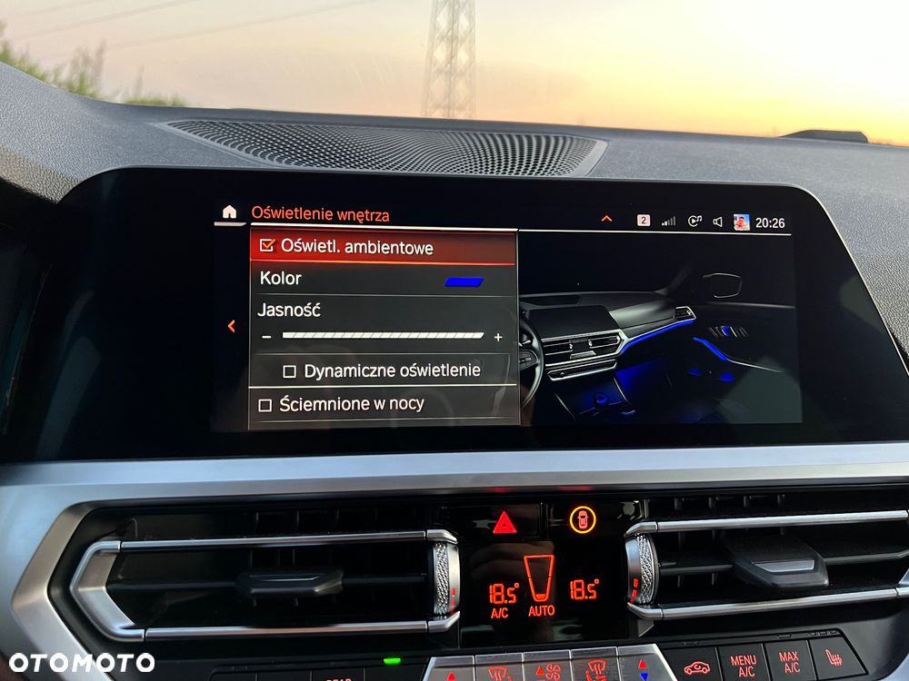 BMW Seria 3 330i xDrive M Sport - 33