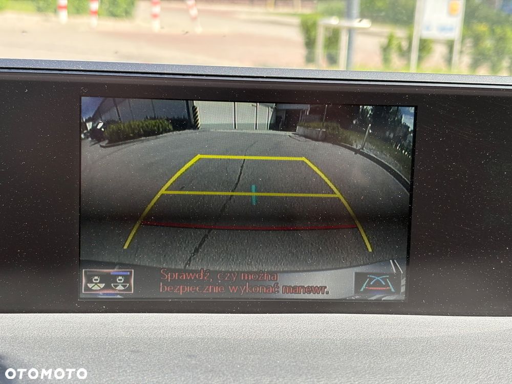 Lexus UX 250h GPF F Impression 2WD - 20