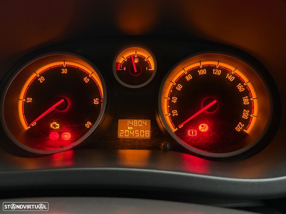 Opel Corsa - 8