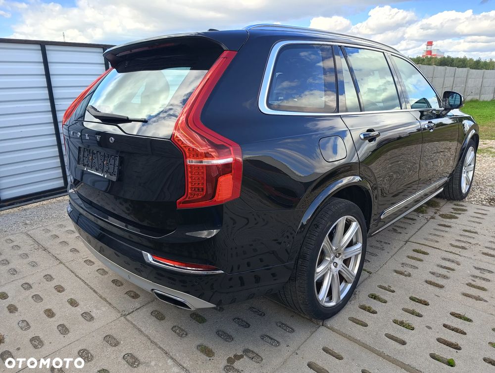 Volvo XC 90 - 8