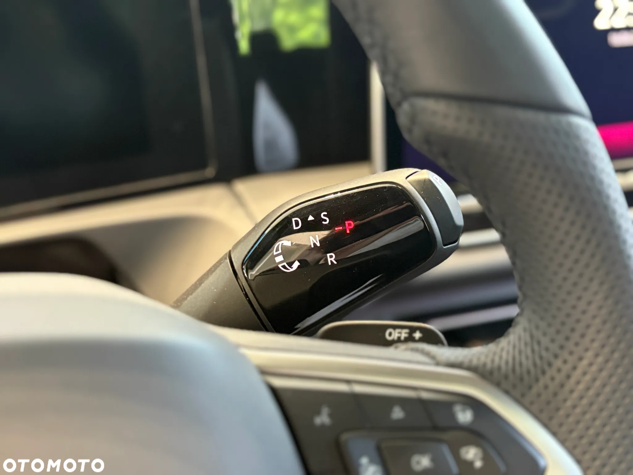 Volkswagen Tiguan 1.5 eHybrid PHEV R-Line Plus DSG - 17