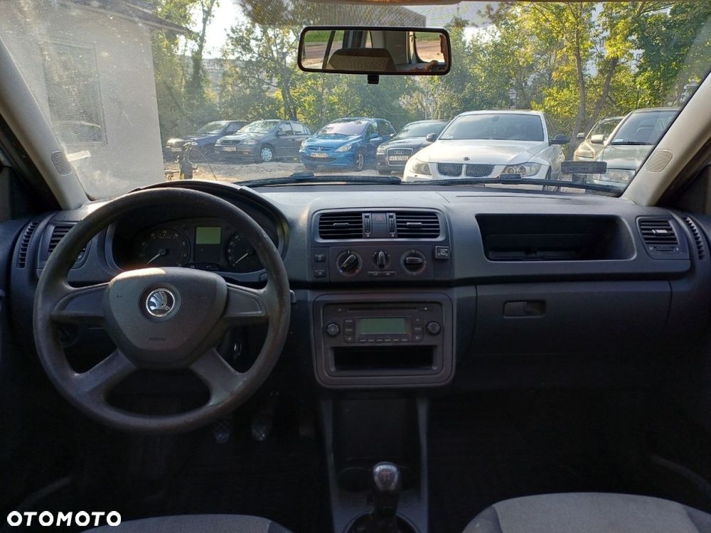 Skoda Fabia - 10
