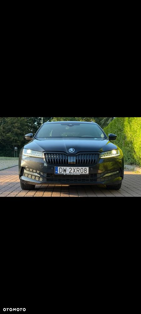 Skoda Superb 2.0 TDI SCR Sportline DSG - 10