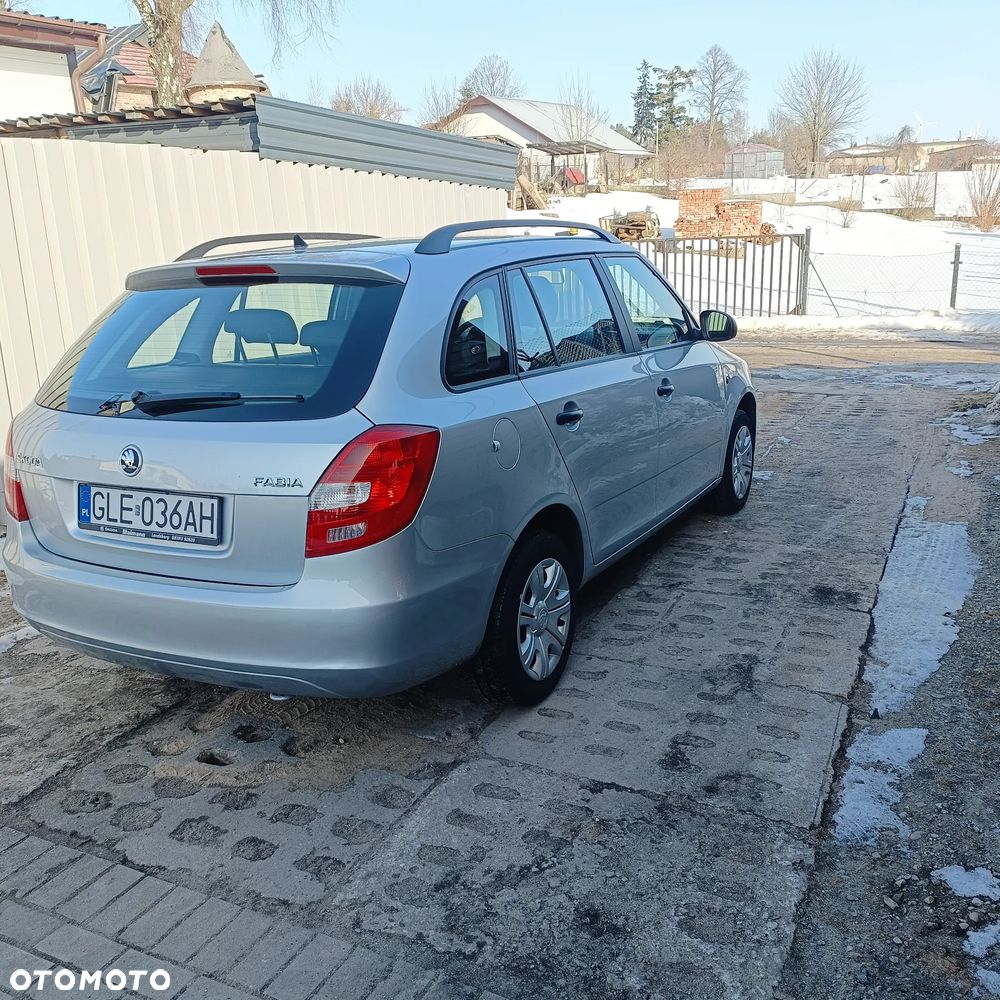 Skoda Fabia 1.4 MPI FAMILY - 11